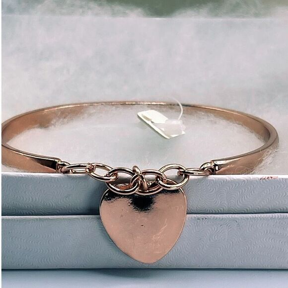NWT Mia bangle heart dangle bracelet in copper - Picture 2 of 5